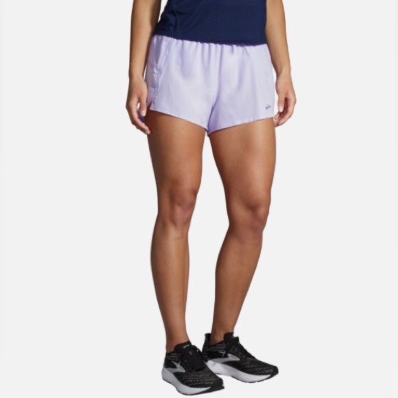 Brooks 3” women’s Chaser Shorts violet dash size large NWT - Picture 2 of 9
